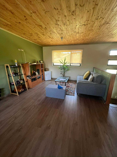Gran Casa En Sector Las Mariposas, Temuco. (103011)