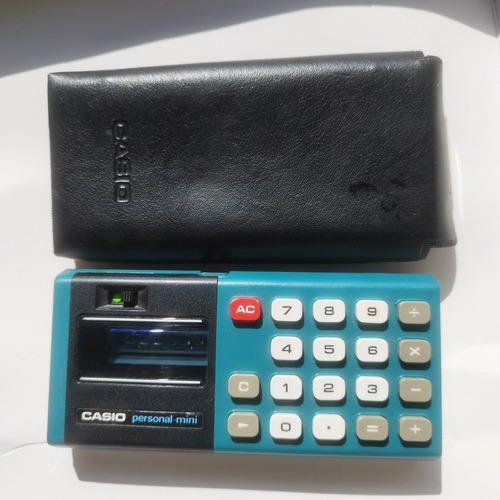 Calculadora Personal Mini Casio Negro (Usado)