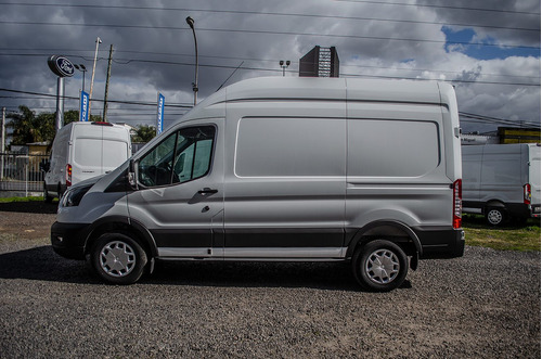 Ford Transit 2.2 Furgon Mediano 350m