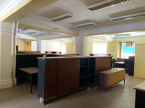 Imagen 6 de 10 de ¡en Arriendo! Gran Oficina/local Comercial En Calle Ahumada.