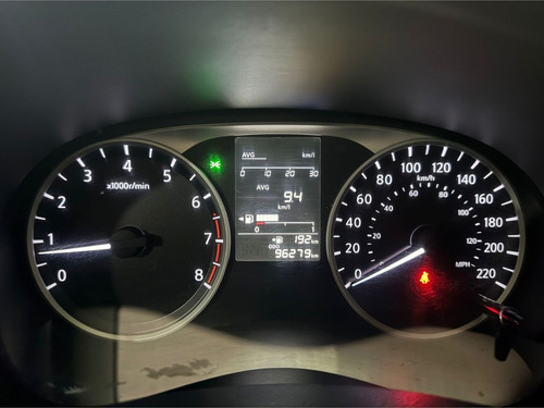 Nissan Kicks Advance MT F2