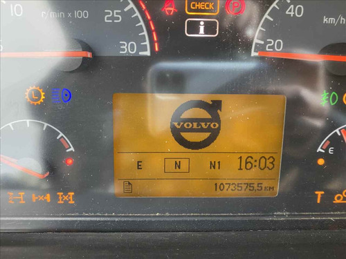 Imagem 13 de 15 de Caminhao Volvo Volvo Fh 440