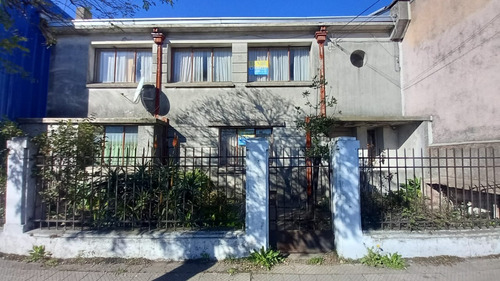 Casa Ubicada En Calle Bulnes , Concepción