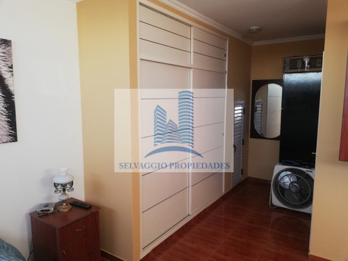 Excelente Departamento 2 Ambientes Tipo Loft Al Frente Con Balcon. Lanus Oeste.