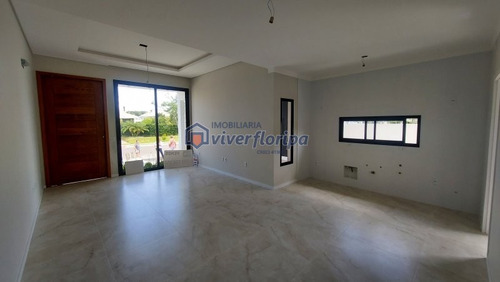 Casa Térrea Nova Com 03 Dormitórios - Cachoeira Bom Jesus - Casa A Venda No Bairro Cachoeira Do Bom Jesus - Florianópolis, Sc - 303