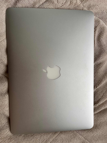 Macbook Air (13-inch, Early 15)