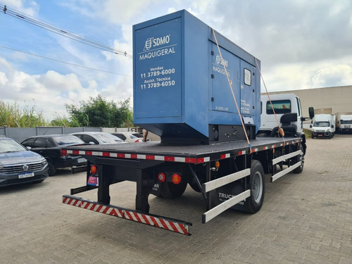 Imagem 8 de 14 de Ford Cargo 1317 4x2 Ano 2004 Gerador 150 Kva Ano 2014