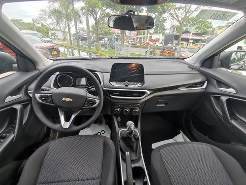 Imagen 7 de 15 de Chevrolet Tracker Turbo Ls Mecanica 2023