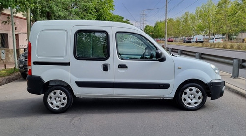 Imagen 4 de 10 de Renault Kangoo 2013 1.5 2 Furgon Confort Cd Da Svt 1plc