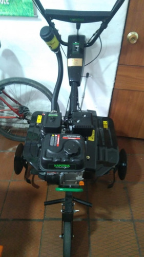 Imagen 4 de 5 de Motoazada Kapotha 7 Hp Con Rotovator