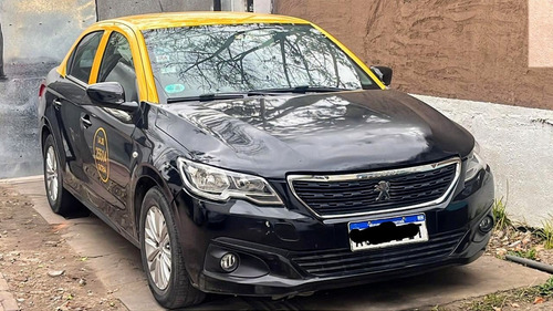 Peugeot 301 1.6 Allure