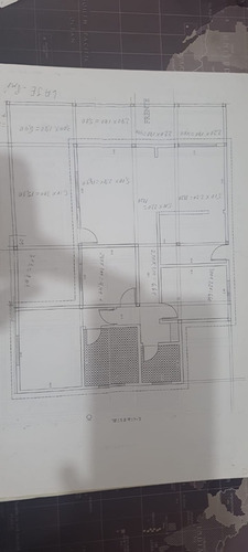 Terreno De 1000m² Em Condomínio Fechado Em Ibiúna Com Construção Semi-pronta!