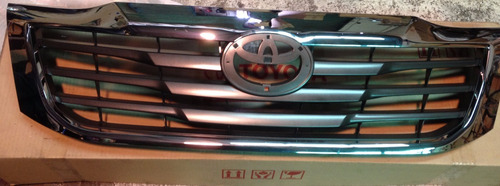 Parrilla Toyota Hilux Kavak 2012 Al 2017 Tailandesa (80)