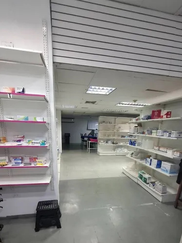 Farmacia En Venta - Av. Bolívar - Valencia (130 Mts.) Fp 283183