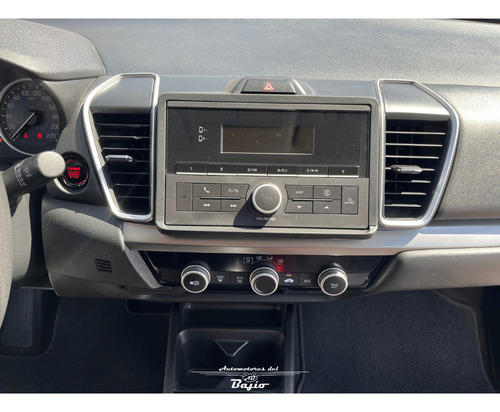 Honda City 1.5 Uniq Mt