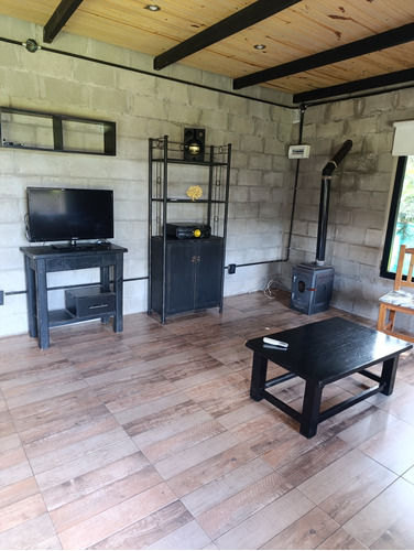 Dueña Alquiler Temporario, Casa Estilo Industrial, Perímetro Cerrado, Portón Corredizo De Acceso, Parrilla, Barrio Semi Cerrado, Zona Muy Segura, Acepta Mascotas, Ideal Home Offfice.
