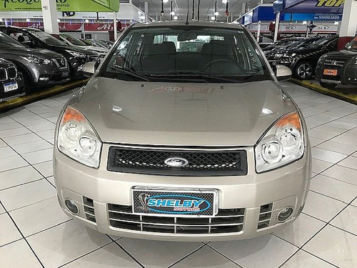 Ford Fiesta Sedan 1.6 Mpi Class Sedan 8v 2010