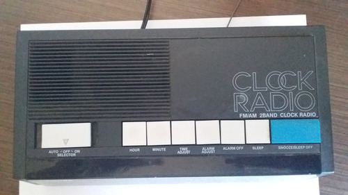 Antigo Radio Relógio Toshiba Rr8100 (Usado)