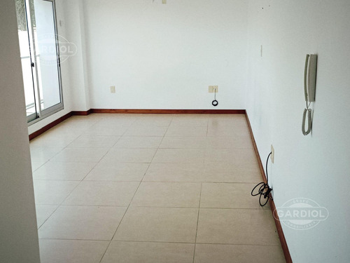 Alquiler De Apartamento En Colonia. Rambla