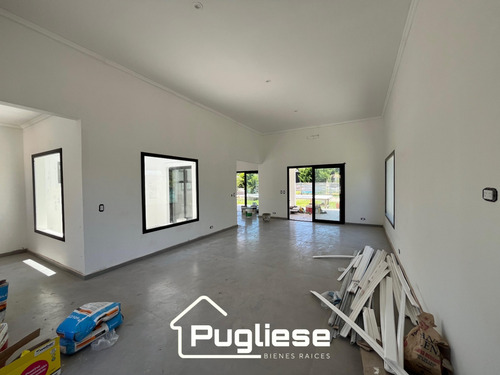 Oportunidad Casa A Estrenar En Venta De Una Planta Con Pileta Barrio San Matías Escobar