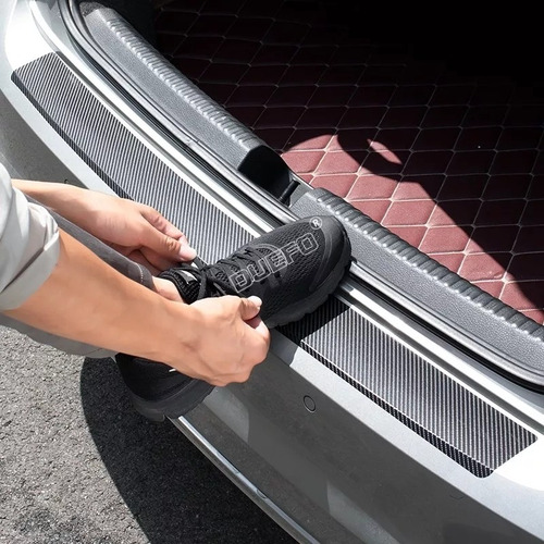 Imagen 6 de 6 de Tira De Carbon Cubre Cajuela Vw Tiguan 2018-2021 Accesorios