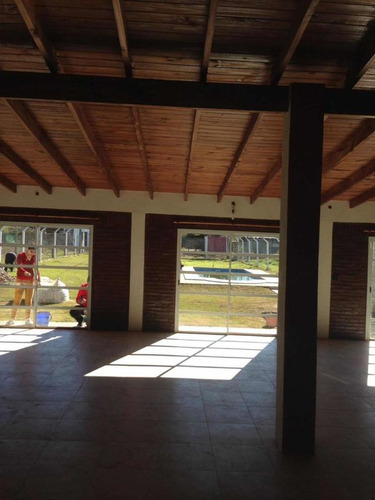 Casa En Venta - 1 Dormitorio 2 Baños - 675mts2 - San Vicente