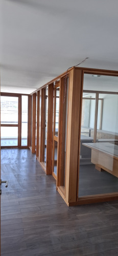 Jc - Edificio Comercial En Venta / Ideal Clínica / Oficinas / 6 Niveles. Ubicación Estratégica. El Rosal