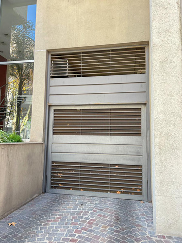 Cochera Techada En Venta En Lanús Oeste Brin 3047