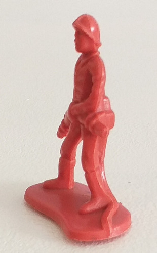 Imagen 5 de 6 de Bombero Figura Soldadito Plastico Muñeco Retro Vintage 6 Cm.