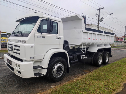 Imagem 1 de 6 de Volkswagen 23.220