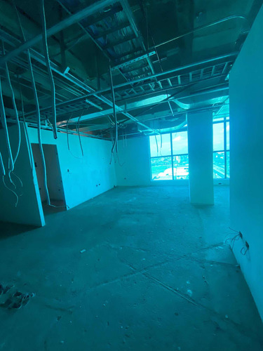 Exclusivo Local Comercial En La Torre Bell, Puerto Ordaz