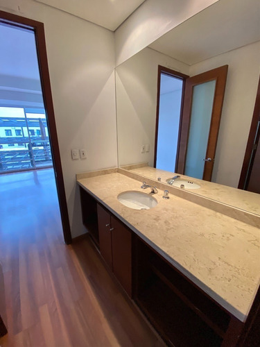 Imagen 8 de 18 de Venta Departamento De 2 Recs En Lomas De Santa Fe.
