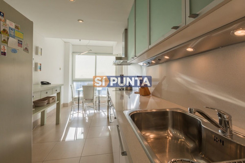 Imagen 21 de 30 de Apartamento Penthouse, 4 Dormitorios Y Dependencia, Brava, Punta Del Este, Alquiler