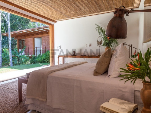Imagem 9 de 30 de Vendo Casa Em Trancoso - Arquitetura & Design - Av Itabela. Área:1.669 M² Área Construída:885 M² 6 Suítes Com Ar Condicionado, Piscina De Borda - Ba - Ca0005_fanhan