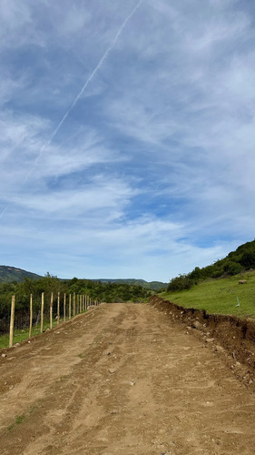 Vendo 2 Hectáreas A Orilla De Cerro, Cuentan Con Camino