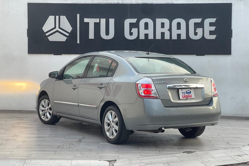 Nissan Sentra 2.0 Emotion Mt