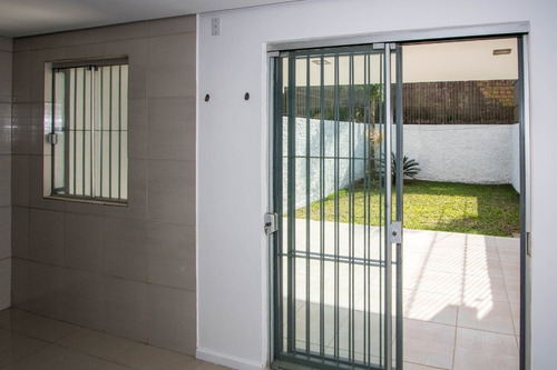 Casa Em Cavalhada Com 3 Dormitórios - Lu429078