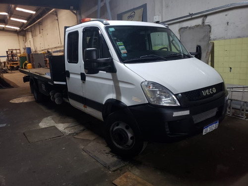 Iveco Daily 70c17 Cab Doble Con Camilla Modelo 2017