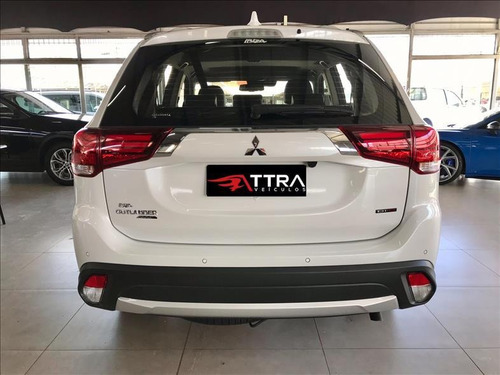 Mitsubishi Outlander 2.2 Mivec Di-d Hpe-s Awd