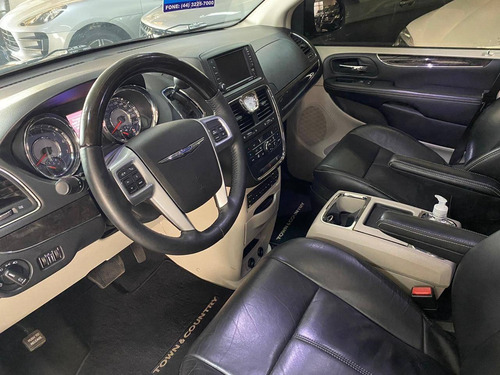 Chrysler Town & Country 3.6 Limited V6 24v Gasolina 4p