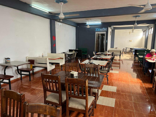 En Venta El Comedor La Opción