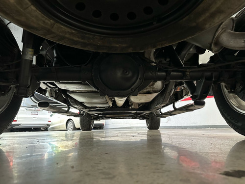 Chevrolet Silverado 5.4 2500 Doble Cabina Ls 4x2 At