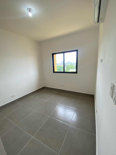 Apartamento En Alquiler En Gazcue Vista Al Mar 2habitaciones
