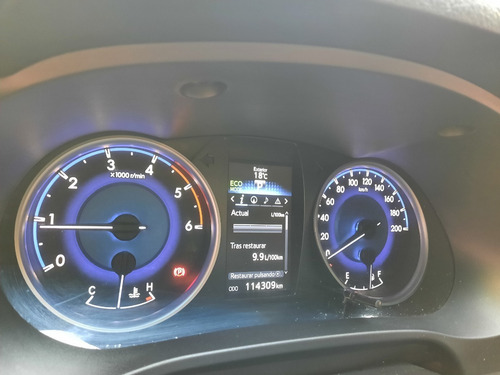 Imagen 8 de 8 de Toyota Hilux 2.8td Srx A/t 4x2 2018 (unico Dueño)