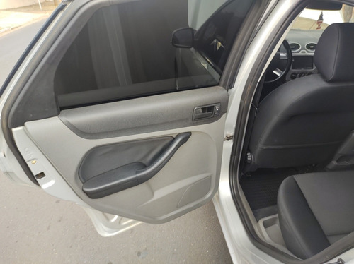 Imagem 8 de 14 de Ford Focus 2011 2.0 Glx Flex Aut. 5p