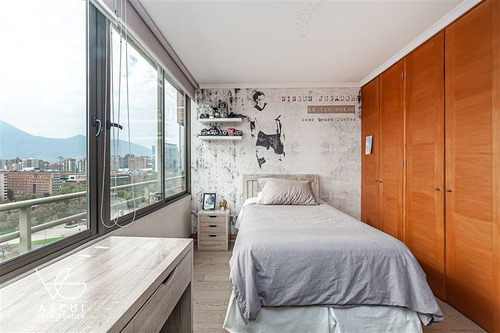 Imagen 11 de 15 de Departamento En Venta De 3 Dorm + Escritorio En Las Cond
