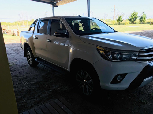 Toyota Hilux 2.8 Cd Srx 177cv 4x4 2017