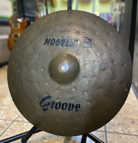 Prato Octagon Groove Cymbals Ataque Crash 18pol B8 - Usado