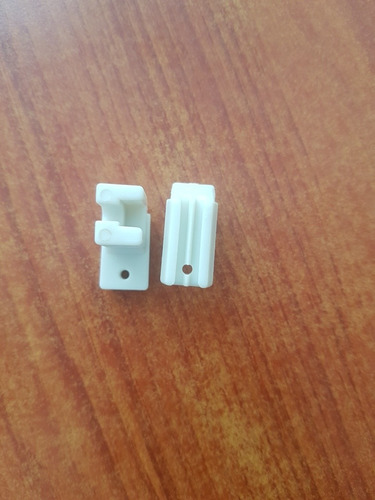 Imagen 1 de 2 de Prensa Tela Para Maquina De Coser De Cierre Invisible