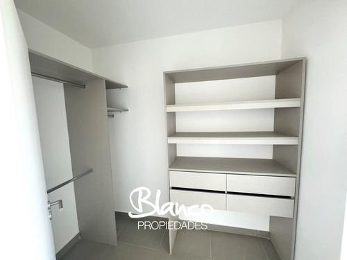 Casa En Venta En Pilar, G.b.a. Zona Norte